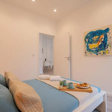 Trendy Flat By Hostwise Apartment