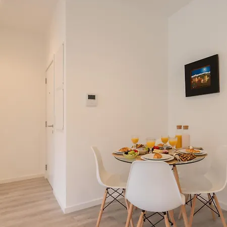 Trendy Flat By Hostwise Apartment